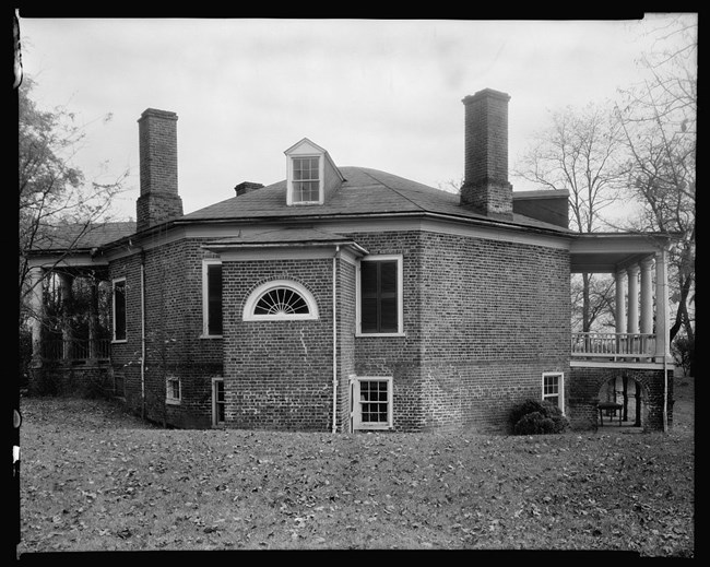 Photograph of Poplar Forest from the Library of Congress. Photograph of Poplar Forest from the Library of Congress.