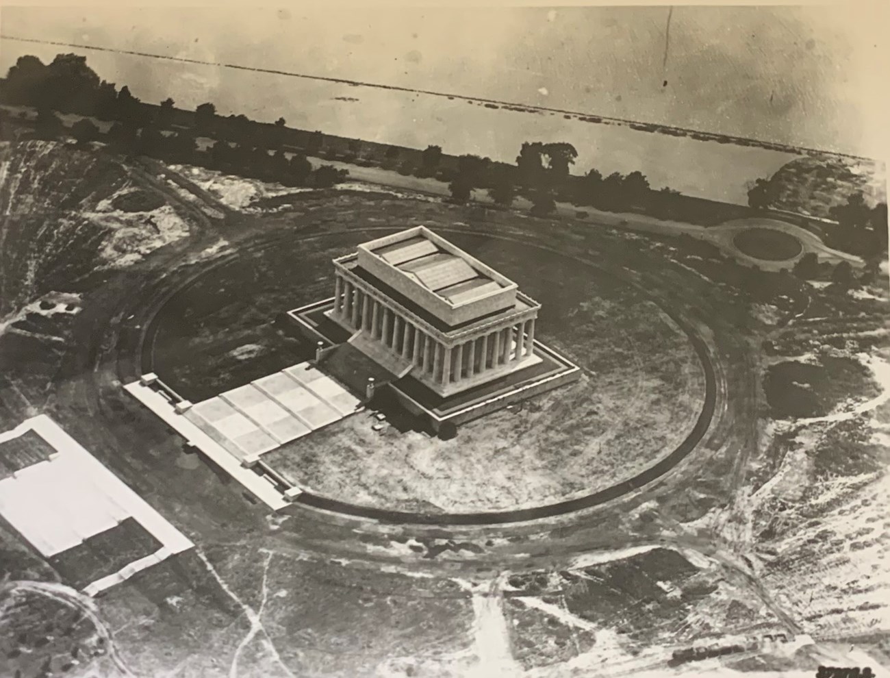 Aerial view of the Lincoln Memorial after it was finished