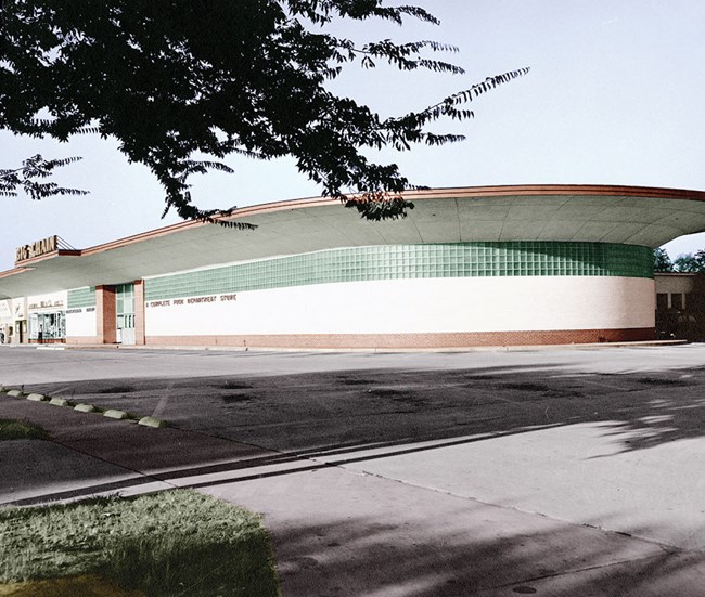 Wiener designed Big Chain Grocery Store in Broadmoor area of Shreveport. Wiener designed Big Chain Grocery Store in Broadmoor area of Shreveport.