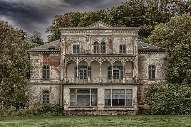 Dilapidated house Dilapidated house