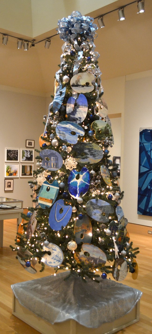 Blue themed palette tree from 2016.