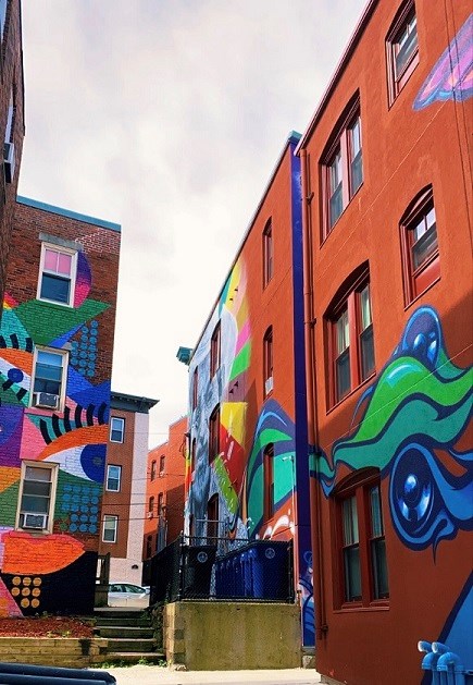 46 Peabody St, Salem, MA Brick buildings with colorful paintings