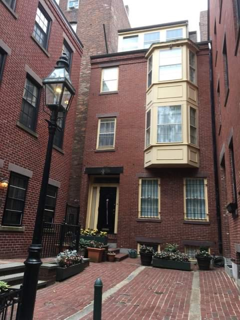 prescott house Red brick brownstone in Beacon Hill that was Prescott Townsend's home.