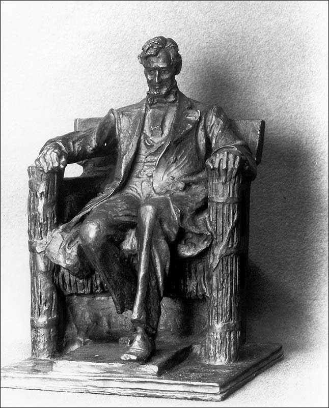 Sketch model of Abraham Lincoln. (Peter A. Juley & Son Collection, Smithsonian American Art Museum)