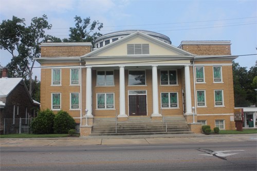 Color image of the Tabernacle Baptist Church in Selma, AL