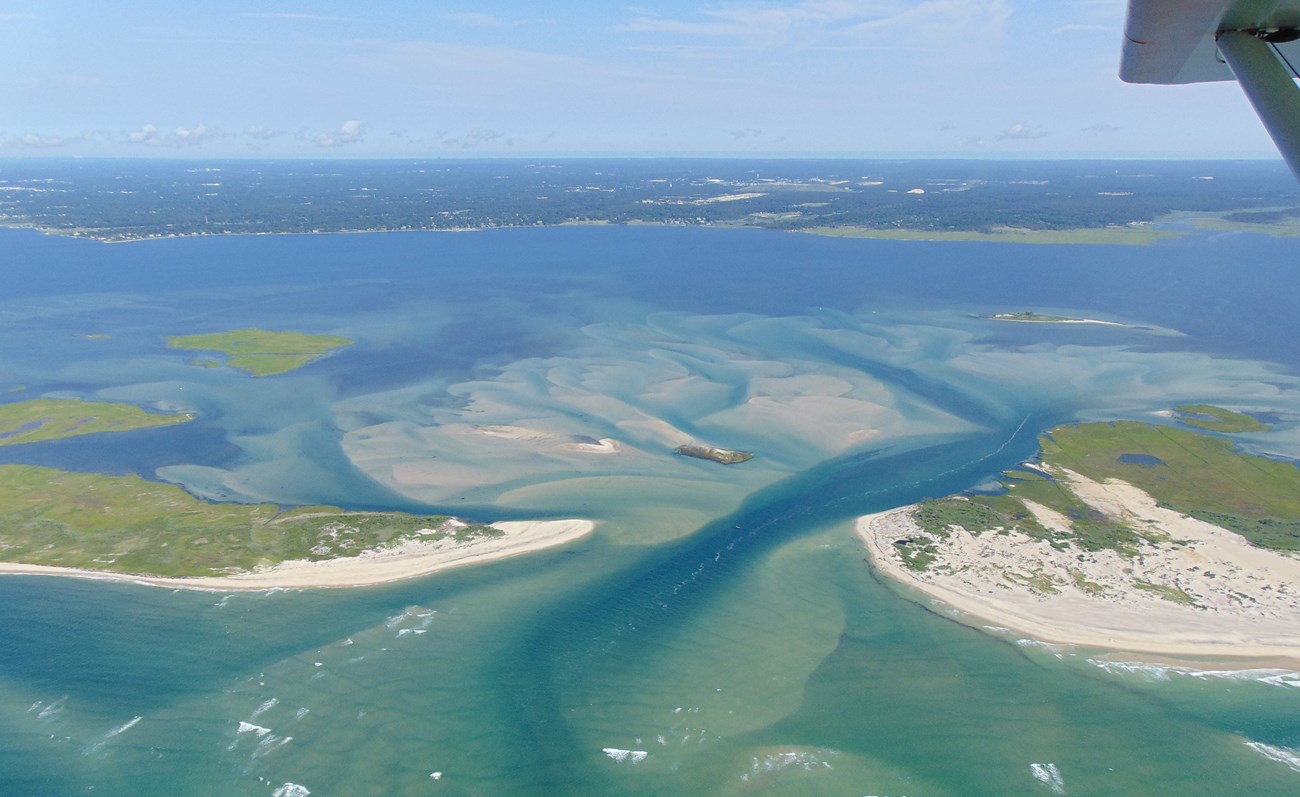 lt= Aerial view of the Fire Island breach