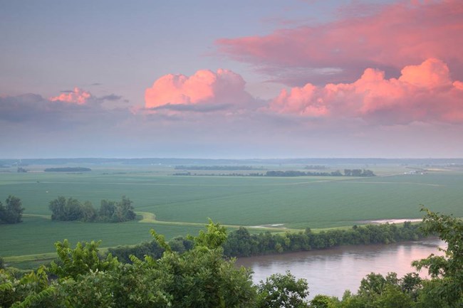 659 sunrise over a river