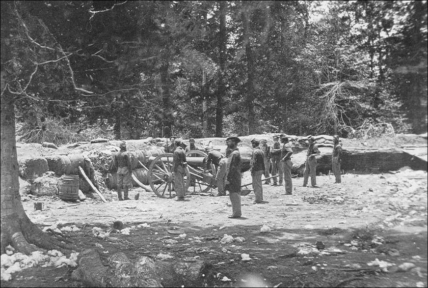 A Union artillery battery at Port Hudson.