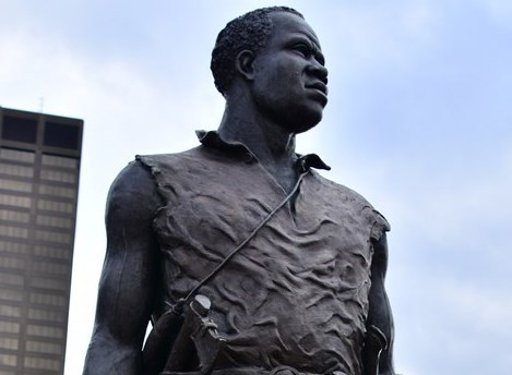 798 York statue