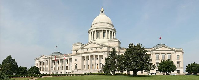 Arkansas_State_Capitol CC BY SA 40 by Daniel Schwen