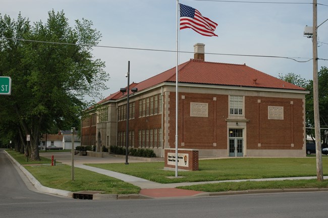 BRVB buiding Monroe Elementary School