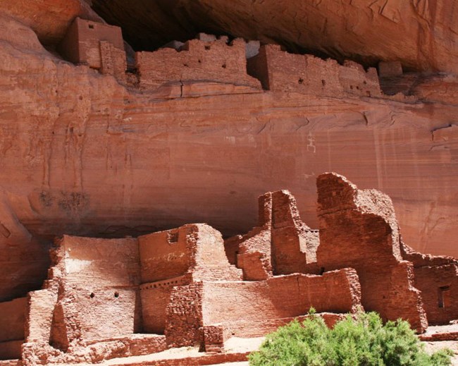 white house ruins