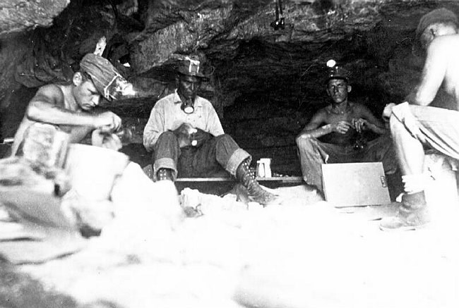 CCC WORK AT RAMPART CAVE - WILLIS EVANS AND WORKERS ccc workers at rampart cave