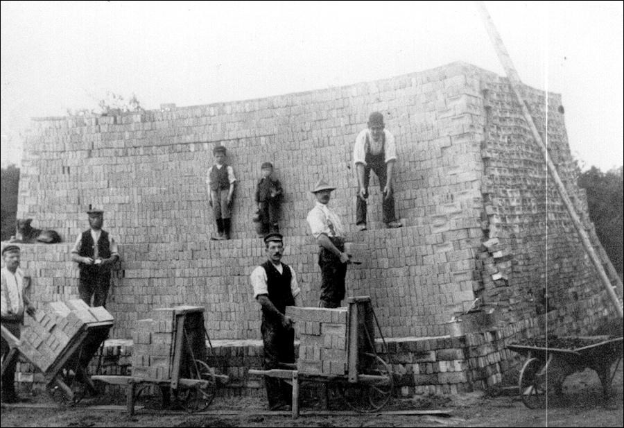 Brick clamp