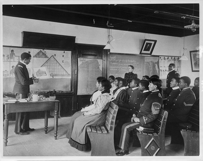 Class on Egypt at Hampton LOC African Americans and Native Americans at Hampton, 1899. LOC