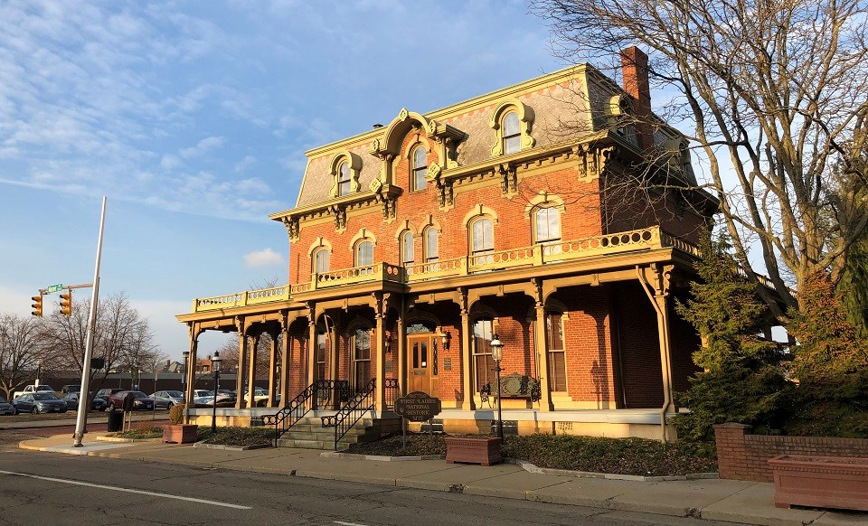 FILA Saxton House Sunset Two-story Victorian house