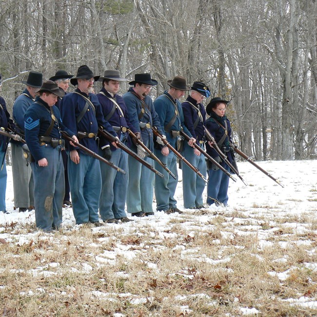 reenactment soldiers