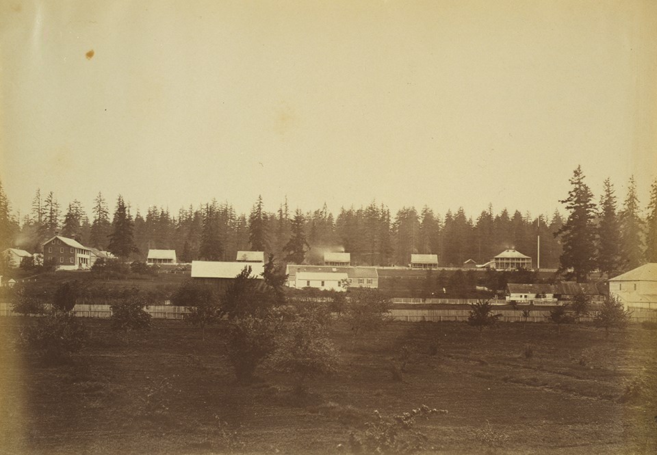 Fort Vancouver (Columbia Barracks) circa 1859 Photo of buildings at Fort Vancouver in 1859