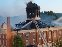 Jefferson County Courthouse on fire Brown building on fire.