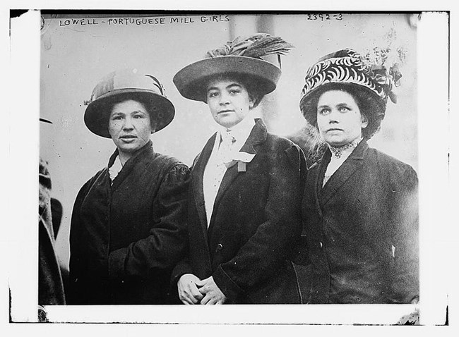 Lowell_-_Portuguese_mill_girls_(LOC) Portuguese Mill Girls at Lowell, Library of Congress, Public Domain