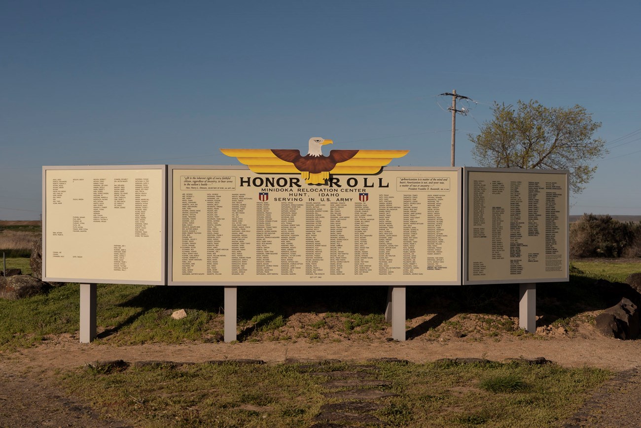 MIIN Honor Wall NPS Stan Honda Outdoor exhibit panels titled "Honor Roll" listing names of Minidoka incarcerees who served in the US Army