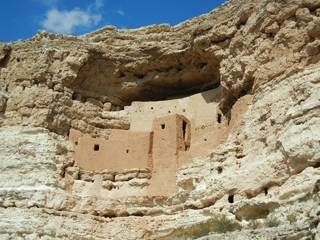 Cliff dwelling, Montezuma Castle National Monument