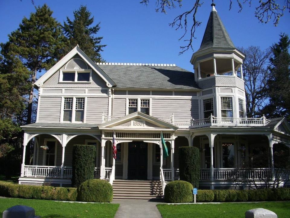 Photo of Victorian-style house