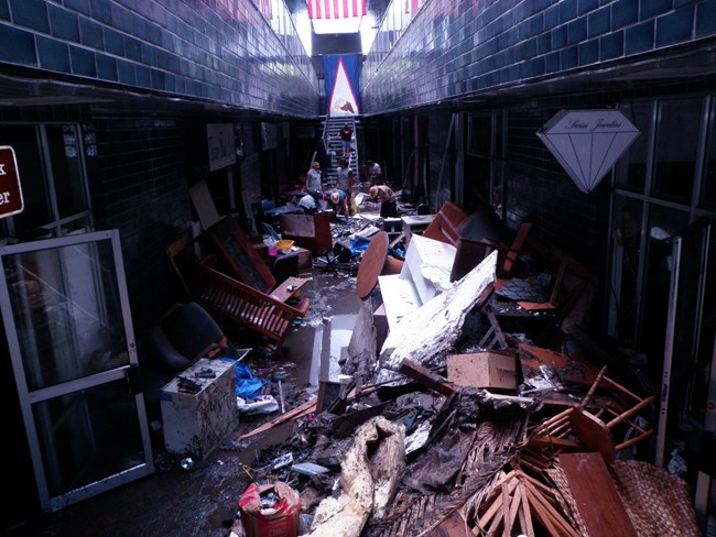 NPSA-tsunamiDebris_PagoPlaza tsunami debris