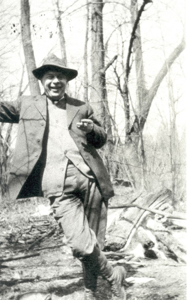 Photo of Dr Cowles Photo of Dr Cowles