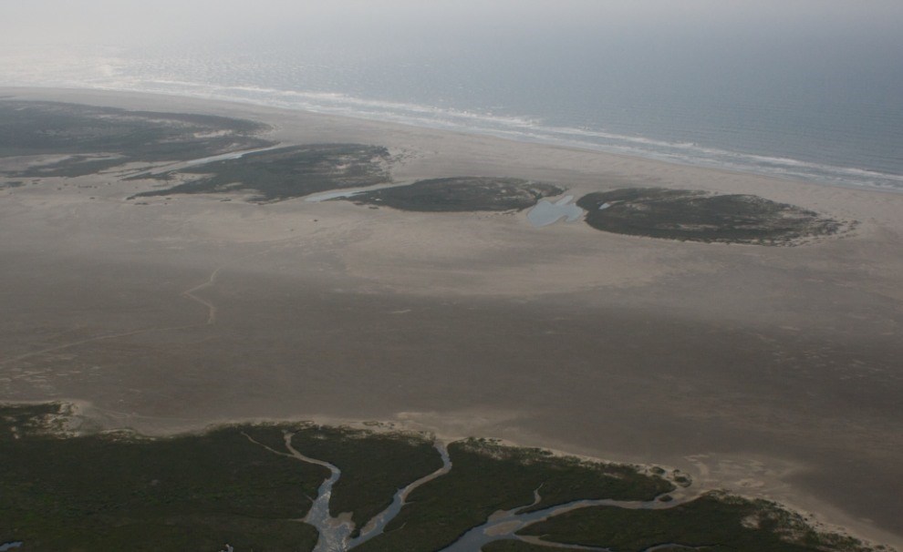 Storms_Response_Barrier_W03 beach and channels exhibiting washover event