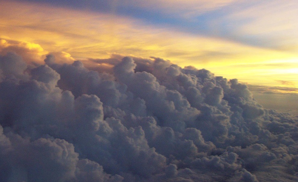 clouds building up