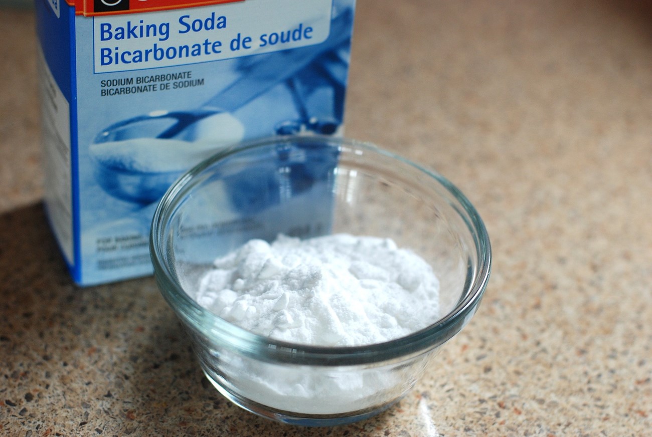 Baking soda Sodium bicarbonate in a glass bowl