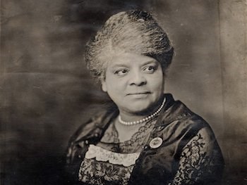 “Ida B. Wells-Barnett, wearing ‘Martyred Negro Soldiers’ button, ca. 1917-1919, 23.8 x 19 cm.” Source: Wells, Ida B. Papers(link is external), [Box 0010, Folder 12], Special Collections Research Center, University of Chicago Library.