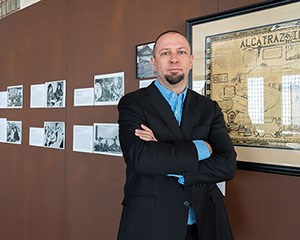 kb web bio 300 Wall of photos, Kent Blansett