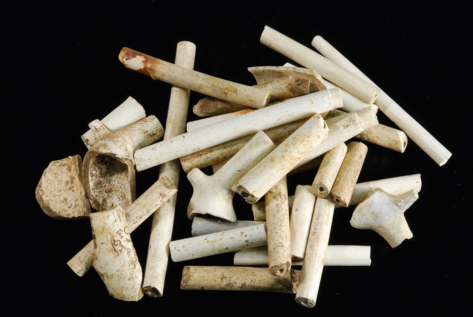 Photo of white clay tobacco pipe fragments