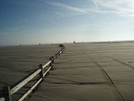 Parking lot #3 after November 2009 northeaster. Virginia District, 29kb