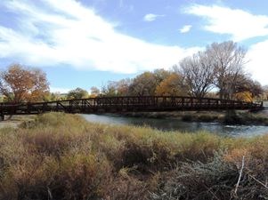 Pedestrian bridge over the Animas River