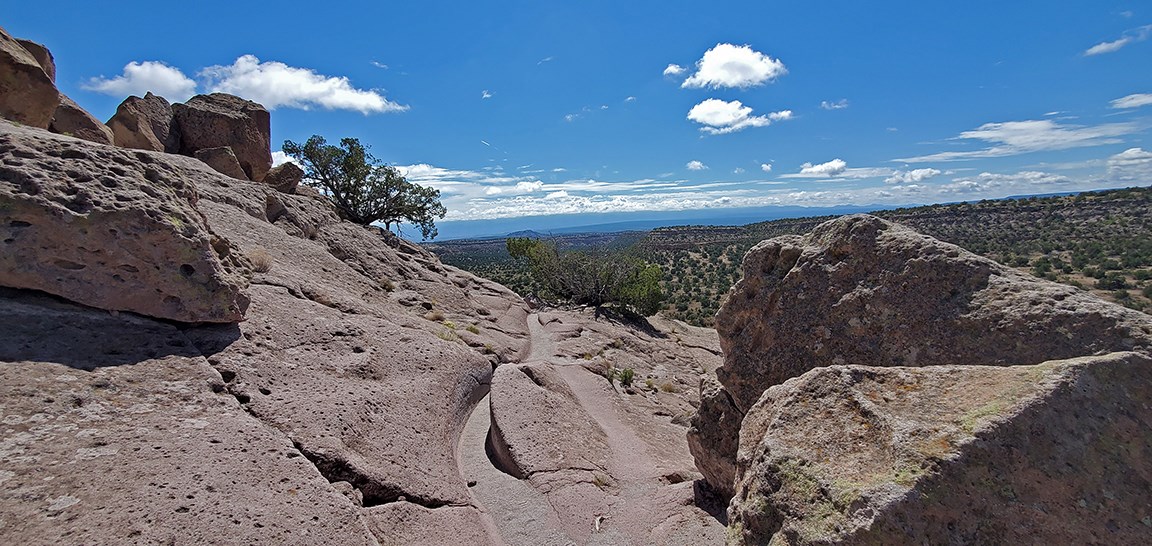 tsankawi mesa trail