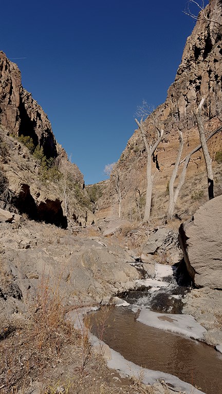 below upper falls