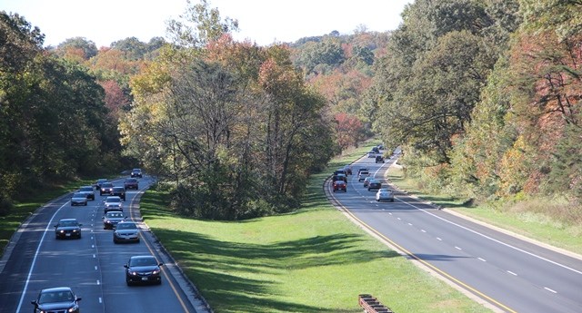 a pictures of vehicles travelling on the Baltimore Washington Parkway