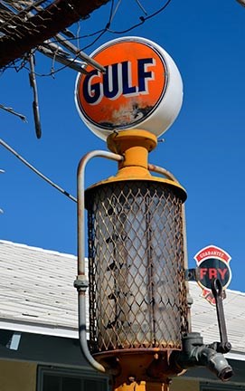 Gulf sign at La Harmonia Store