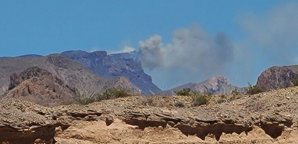 Smoke plume from South Rim fire