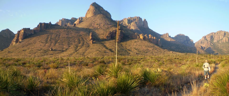 Hiking along the Juniper Canyon Trail