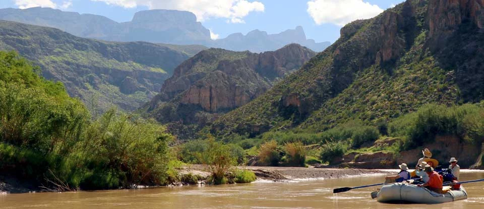 Guided float trip in Boquillas Canyon Guided float trip in Boquillas Canyon