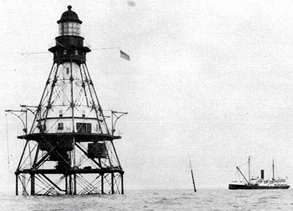 The <i>Arratoon Apcar</i> aground near Fowey Rocks lighthouse.