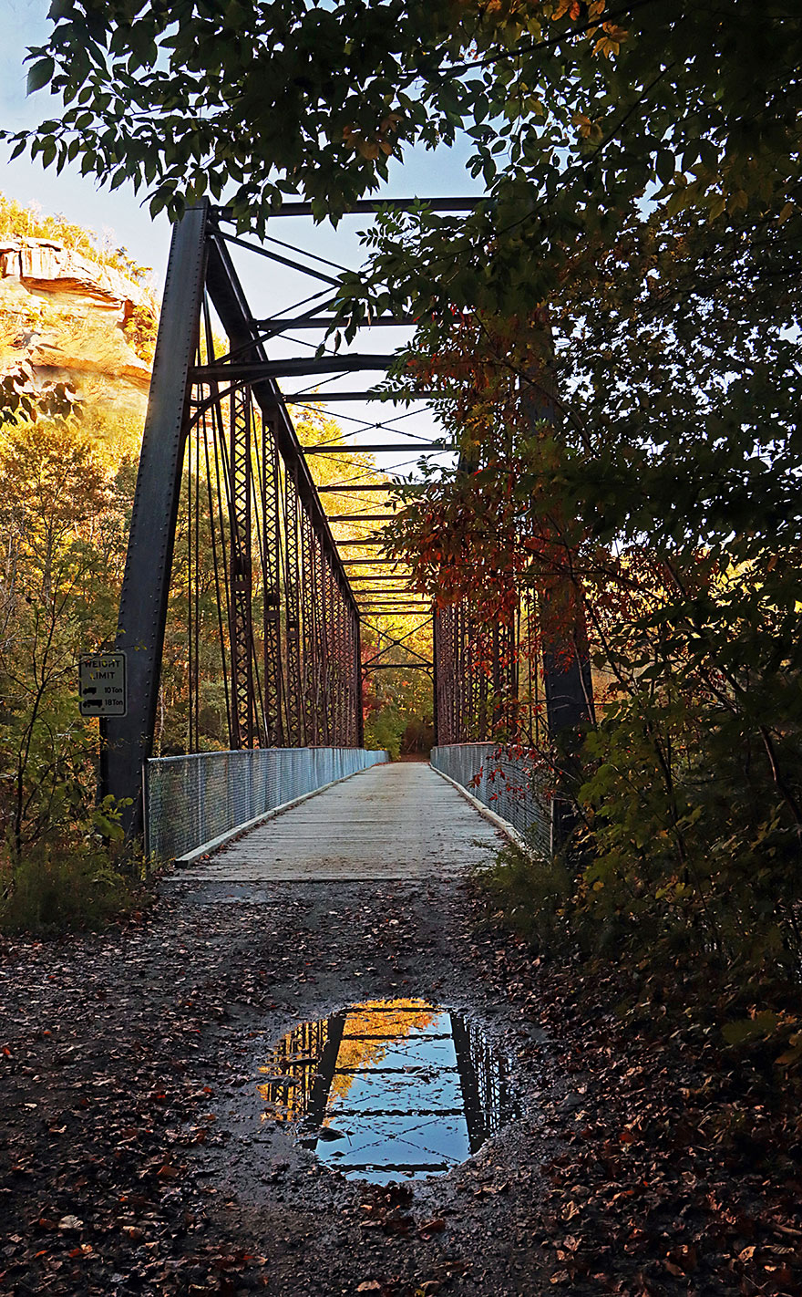 Yaeger_Rich_-Scenic-O&amp;W-Bridge_Human-History