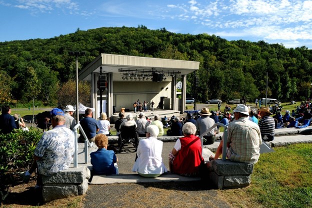 Visitors to the Parkway enjoy an evening of live music at the Blue Ridge Music Center’s outdoor amphitheater, located at milepost 213 on the Blue Ridge Parkway, near Galax, Virginia.