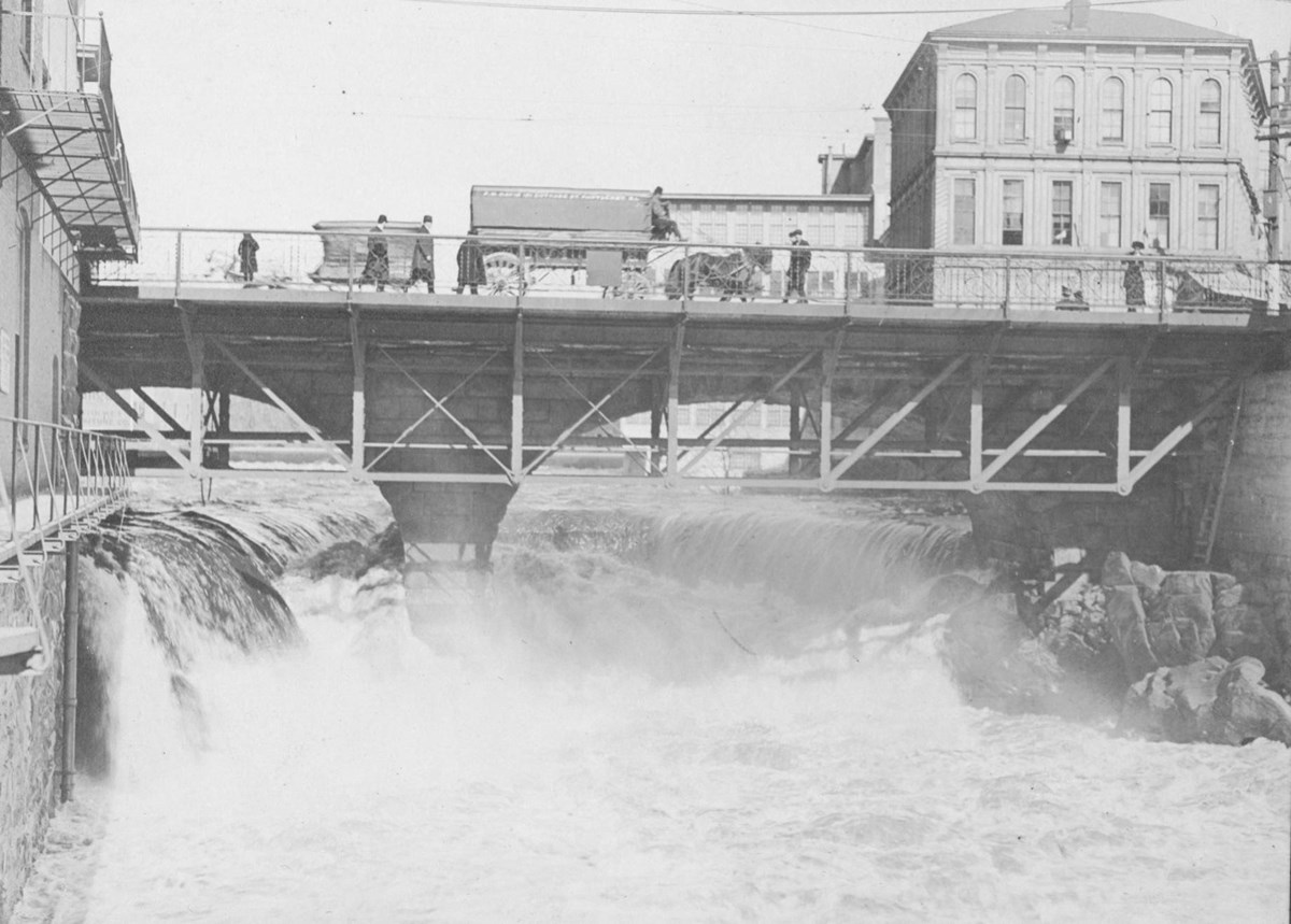 Picture of Pawtucket Falls circa 1886