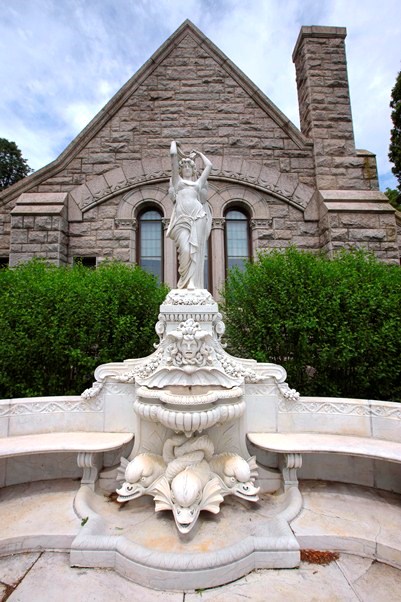Statue of Hope at Bancroft Library