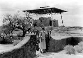 1932 image of visitors at Casa Grande Ruins - George A. Grant